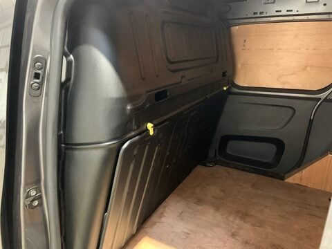 Peugeot Partner BLUEHDI PROFESSIONAL PREMIUM L1 18