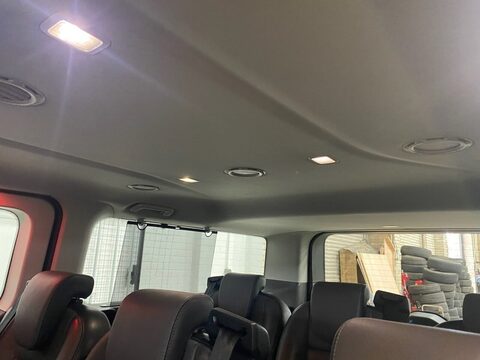 Ford Tourneo Custom 320 TITANIUM L2 ECOBLUE 24