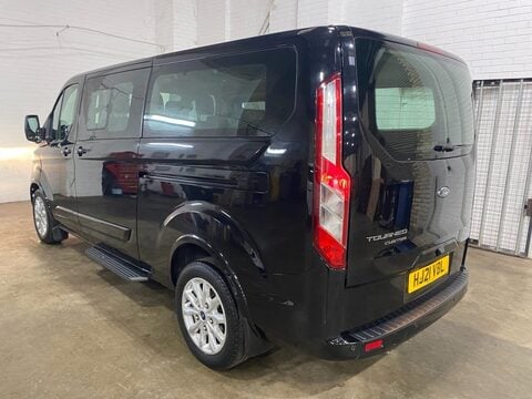 Ford Tourneo Custom 320 TITANIUM L2 ECOBLUE 8