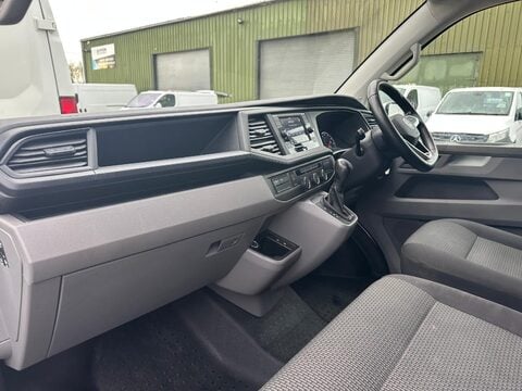 Volkswagen Transporter T28 TDI P/V HIGHLINE 16