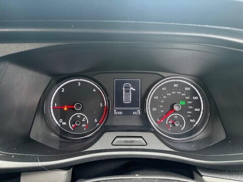 Volkswagen Transporter T28 TDI P/V HIGHLINE 17