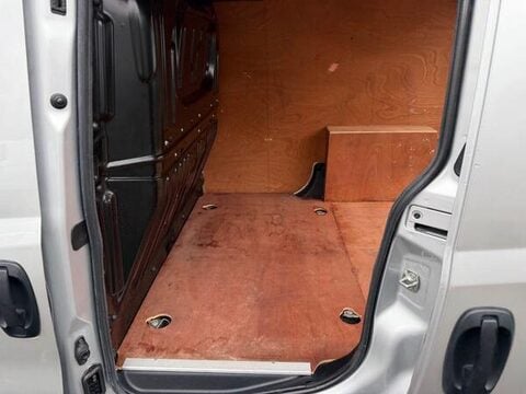 Fiat Doblo 16V TECNICO MULTIJET II 11