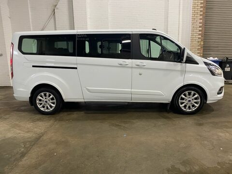 Ford Tourneo Custom 320 TITANIUM L2 ECOBLUE 3