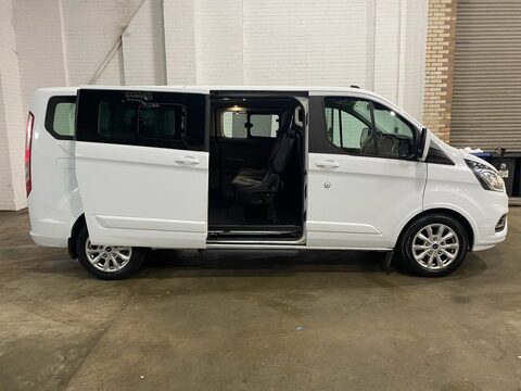 Ford Tourneo Custom 320 TITANIUM L2 ECOBLUE 4