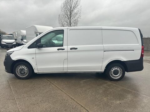 Mercedes-Benz Vito 110 PURE L2 6