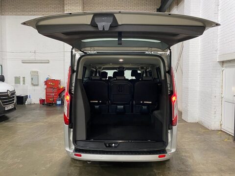 Ford Tourneo Custom 320 TITANIUM L2 ECOBLUE 6