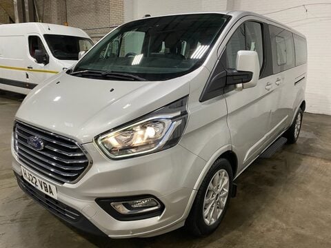 Ford Tourneo Custom 320 TITANIUM L2 ECOBLUE 1
