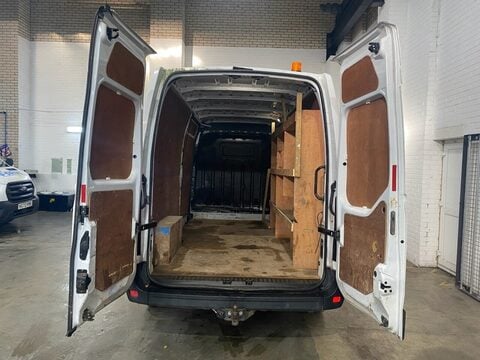 Renault Trucks Uk Master 35 L3H2 7