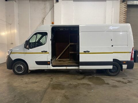 Renault Trucks Uk Master 35 L3H2 10