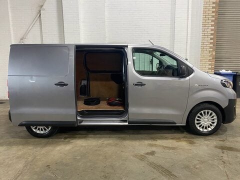 Toyota Proace L2 ICON CRC 4