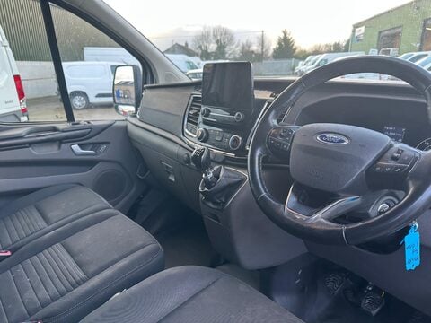 Ford Transit Custom 300 LIMITED P/V ECOBLUE 15