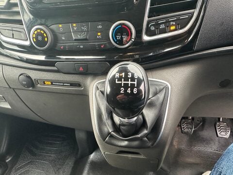 Ford Transit Custom 300 LIMITED P/V ECOBLUE 12