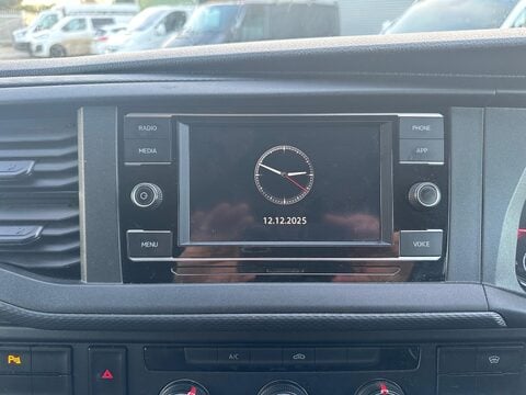 Volkswagen Transporter T30 TDI P/V HIGHLINE 10