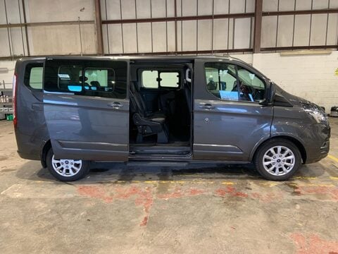 Ford Tourneo Custom 320 TITANIUM L2 ECOBLUE AUTO 4