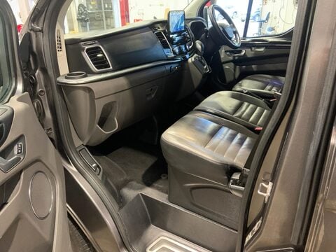 Ford Tourneo Custom 320 TITANIUM L2 ECOBLUE AUTO 16