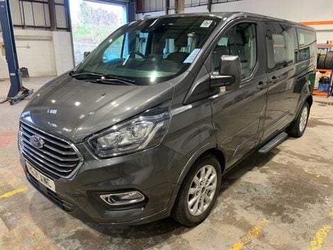 Ford Tourneo Custom 320 TITANIUM L2 ECOBLUE AUTO 1