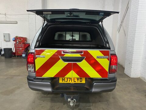 Toyota Hilux ACTIVE 4WD D-4D DCB 6