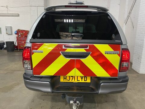 Toyota Hilux ACTIVE 4WD D-4D DCB 5