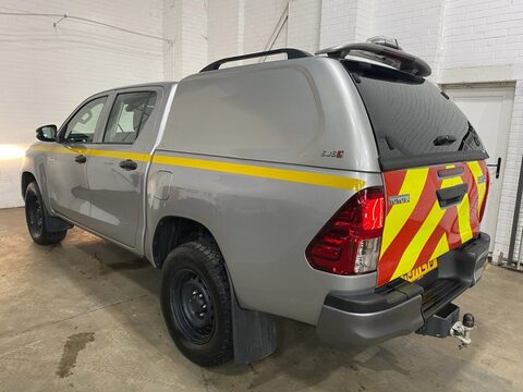 Toyota Hilux ACTIVE 4WD D-4D DCB 8