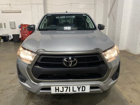 Toyota Hilux ACTIVE 4WD D-4D DCB 10