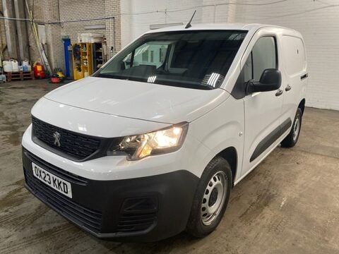 Peugeot Partner BLUEHDI PROFESSIONAL PREMIUM PLUS L1 9