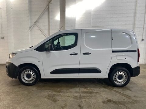 Peugeot Partner BLUEHDI PROFESSIONAL PREMIUM PLUS L1 7