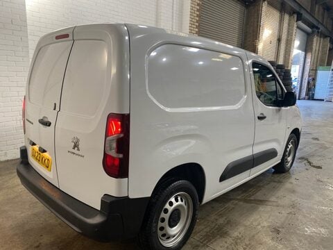 Peugeot Partner BLUEHDI PROFESSIONAL PREMIUM PLUS L1 3