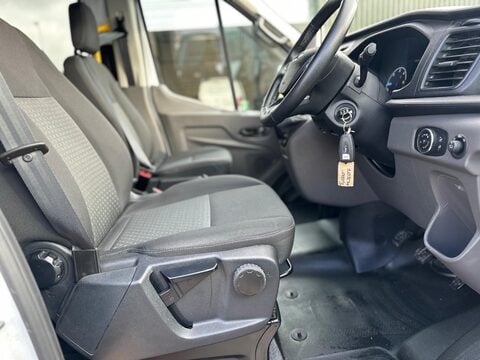 Ford Transit 460 TREND ECOBLUE 10