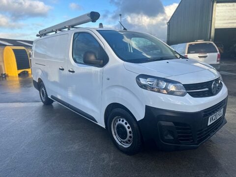 Vauxhall Vivaro L2H1 2900 EDITION S/S 9