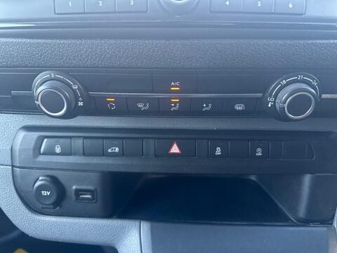 Vauxhall Vivaro L2H1 2900 EDITION S/S 15