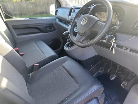 Vauxhall Vivaro L2H1 2900 EDITION S/S 21