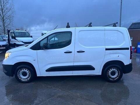 Vauxhall Combo L1H1 2000 EDITION S/S 8
