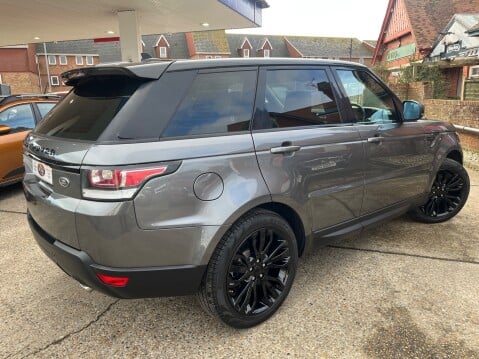 Land Rover Range Rover Sport 3.0 SDV6 HSE DYNAMIC 7 SEATER AUTOMATIC 2