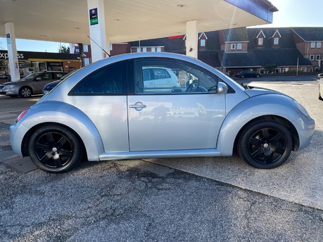 Volkswagen Beetle LUNA 8V 4