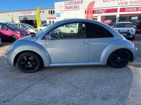 Volkswagen Beetle LUNA 8V 5