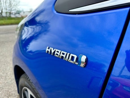 Toyota Yaris VVT-I EXCEL HYBRID AUTOMATIC 8