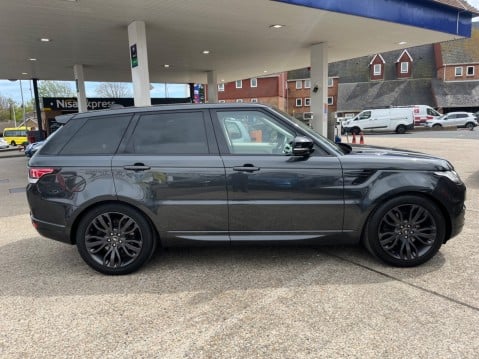 Land Rover Range Rover Sport 3.0 V6 SUPERCHARGED HSE DYNAMIC 9