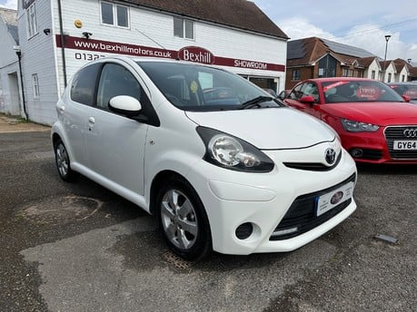 Toyota Aygo VVT-I MOVE WITH STYLE AUTOMATIC 4