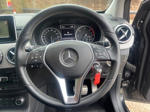 Mercedes-Benz B Class B180 CDI BLUEEFFICIENCY SPORT 12