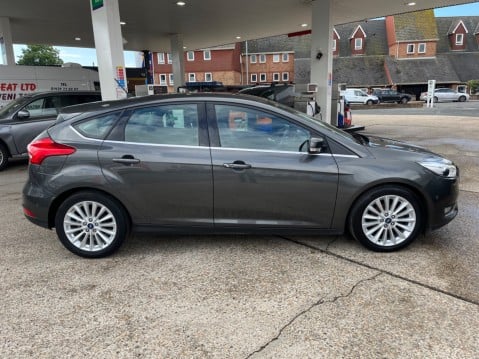 Ford Focus 1.5 TDCI TITANIUM X 7