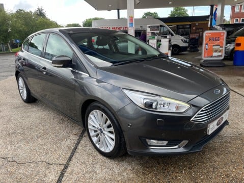 Ford Focus 1.5 TDCI TITANIUM X 4