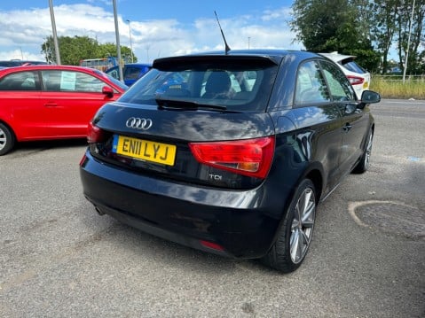 Audi A1 TDI SPORT 5