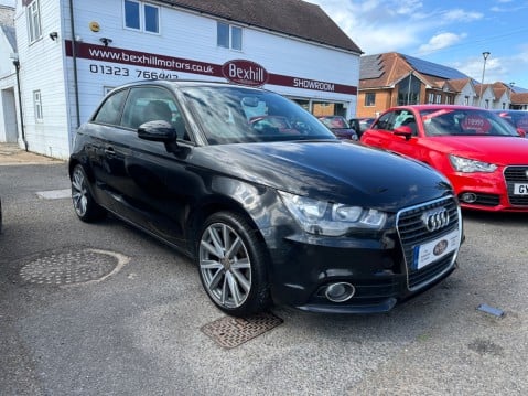 Audi A1 TDI SPORT 4