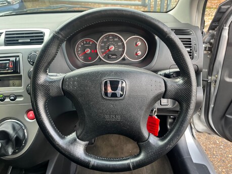 Honda Civic 1.6 SE 12