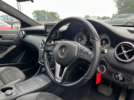 Mercedes-Benz A Class A180 CDI BLUEEFFICIENCY SPORT AUTOMATIC 9