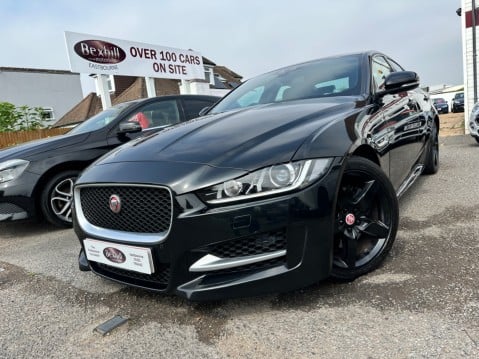 Jaguar XE R-SPORT 2