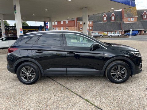 Vauxhall Grandland X 1.2T BUSINESS EDITION NAV 8