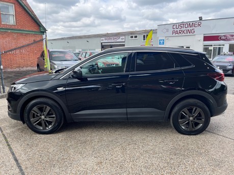 Vauxhall Grandland X 1.2T BUSINESS EDITION NAV 10