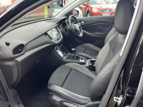 Vauxhall Grandland X 1.2T BUSINESS EDITION NAV 12