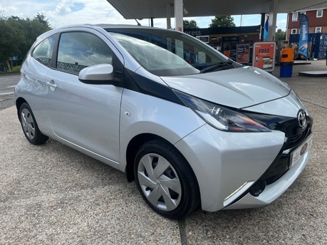 Toyota Aygo 1.0 VVT-I X-PLAY 4